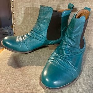 Miz Mooz New York City Teal Leather Chelsea boots, size 7.5